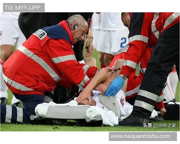 知名足球明星遭遇意外被狗咬伤医生紧急救治引发广泛关注 知名足球明星遭遇意外被狗咬伤医生紧急救治引发广泛关注