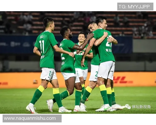 北京篮球队在世锦赛积分榜上以76分稳居首位展现强劲实力